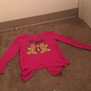 i am selling this shirt .